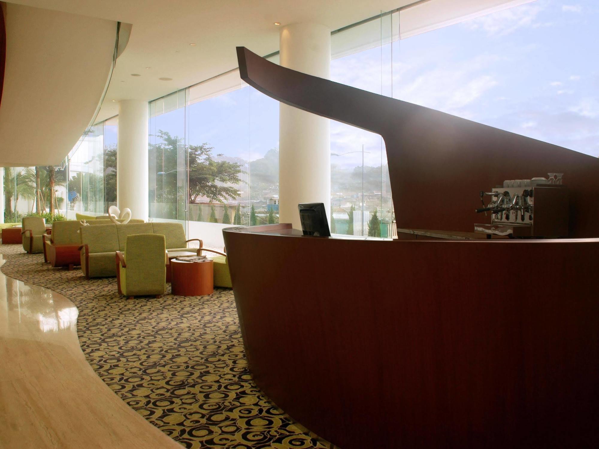 Sensa Hotel 4*